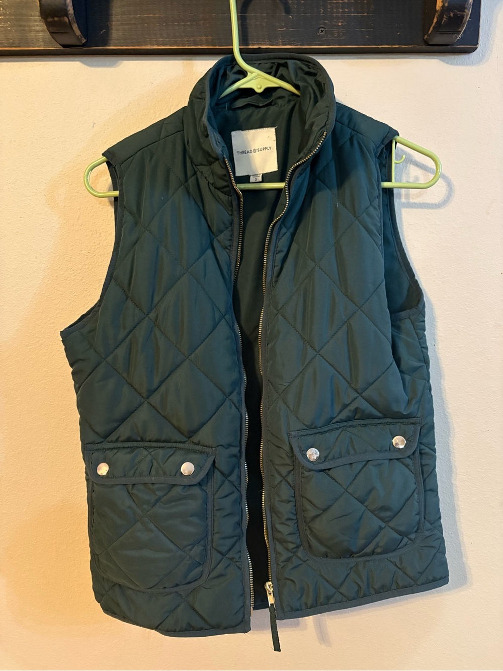 Thread & Supply Olive Green Quilted Vest Women’s Small Snap Pockets Small